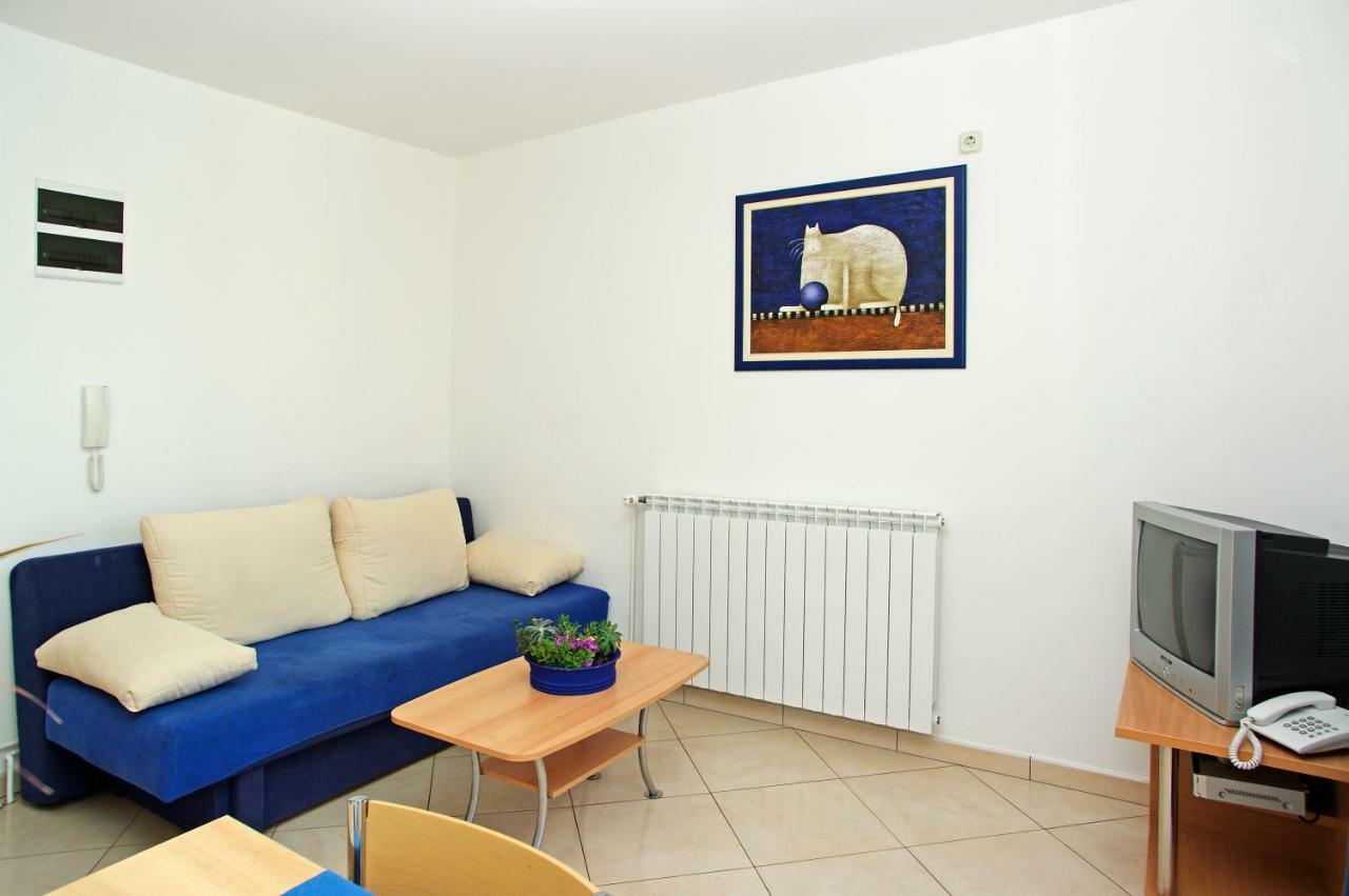 Apartments Villa Vallum โบล ภายนอก รูปภาพ