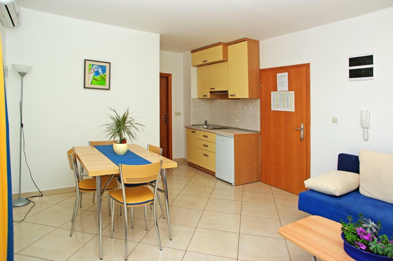 Apartments Villa Vallum โบล ภายนอก รูปภาพ