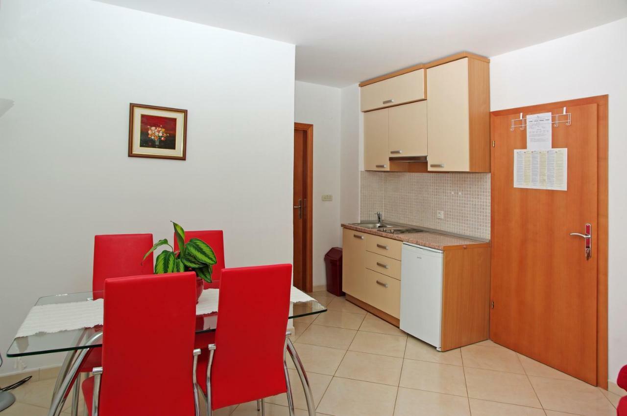 Apartments Villa Vallum โบล ภายนอก รูปภาพ